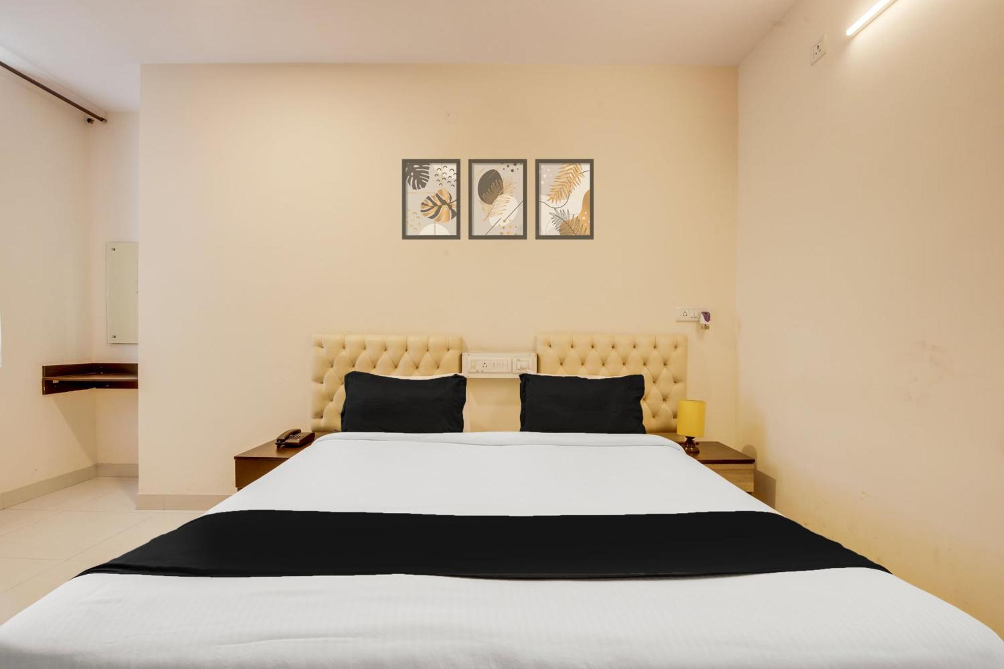 Super Townhouse Hbr Layout 벵갈루루 외부 사진