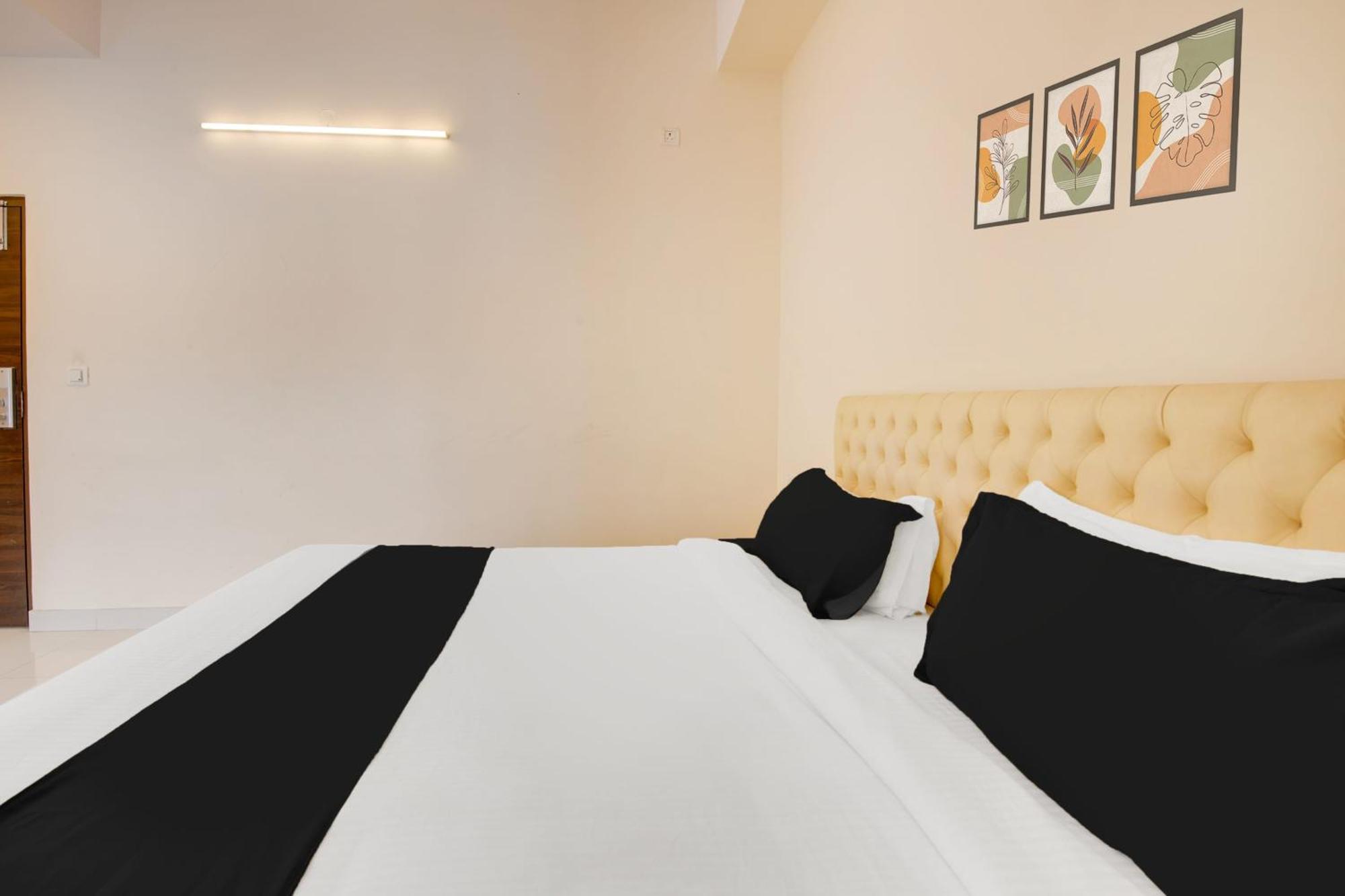 Super Townhouse Hbr Layout 벵갈루루 외부 사진