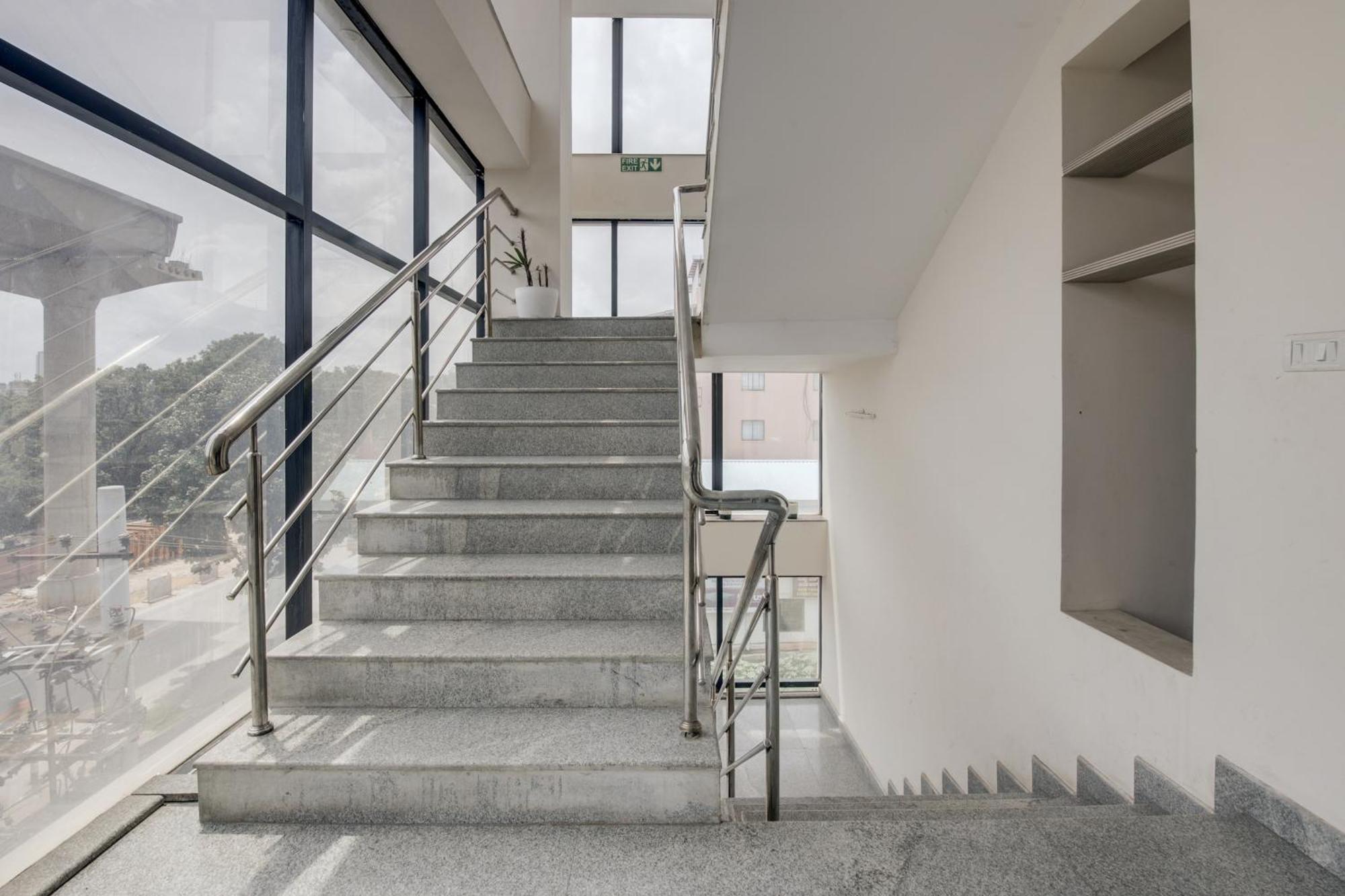 Super Townhouse Hbr Layout 벵갈루루 외부 사진